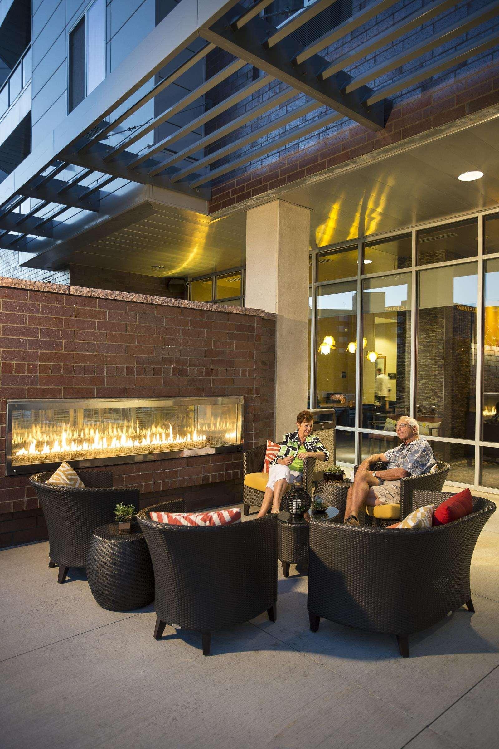 Hilton Garden Inn Sioux Falls Downtown Exterior photo