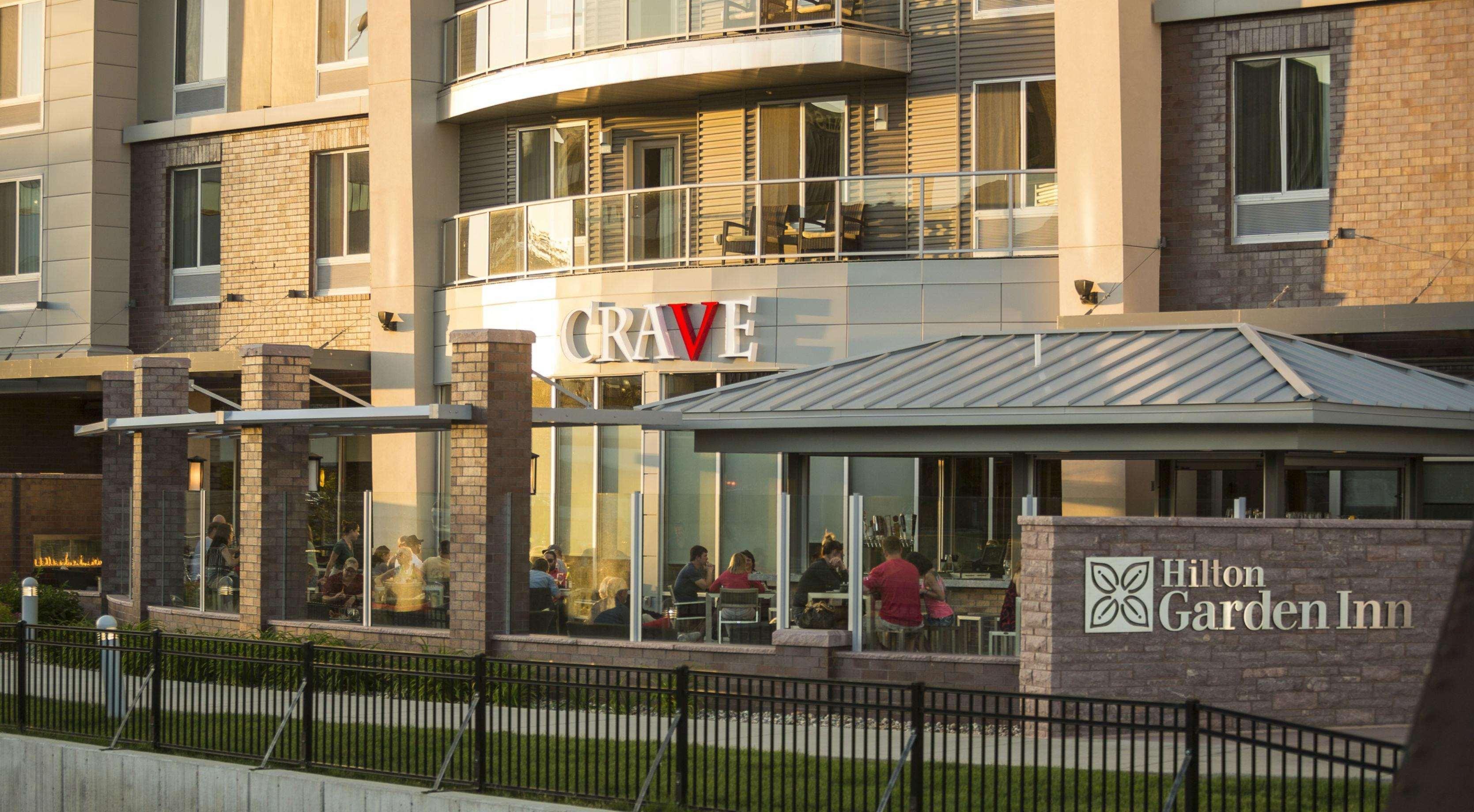 Hilton Garden Inn Sioux Falls Downtown Exterior photo